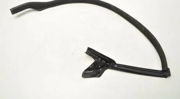 Mercedes-Benz AMG GT R190 C190 Front door rubber seal A1906970251