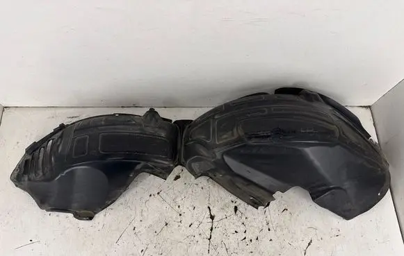 Dodge Charger Rear arch fender liner splash guards 68205939AE