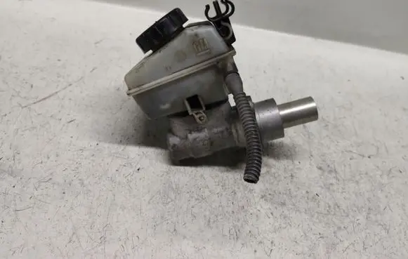 Opel Zafira B Master brake cylinder