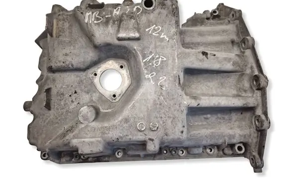 Mercedes-Benz A W176 Oil sump A6510140100