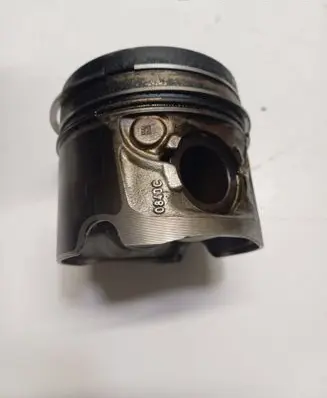 BMW 3 F30 F35 F31 Piston 0843C