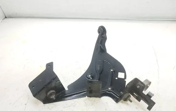 Volkswagen Touareg II Webasto auxiliary heater mount bracket 7P0819750