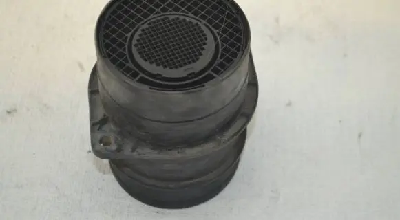 Audi A4 S4 B7 8E 8H Mass air flow meter 074906461B 0281002461