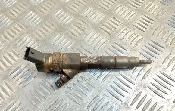 Renault Megane II Fuel injector 0445110110B 8200100272