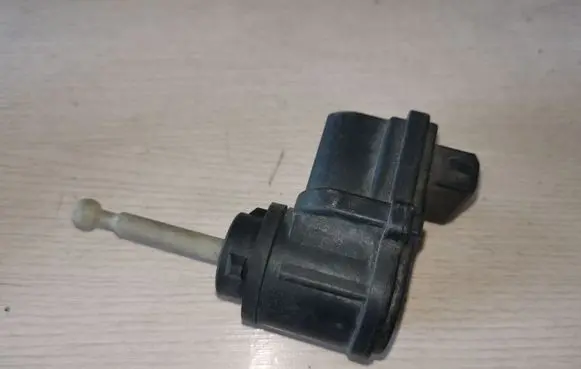 Seat Ibiza III (6L) Headlight level adjustment motor 8D0941295A