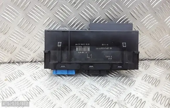 BMW 1 E81 E87 Engine control unit/module 6135924746701