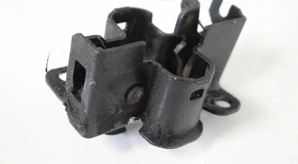 BMW 5 G30 G31 G38 Engine bonnet/hood lock/catch 