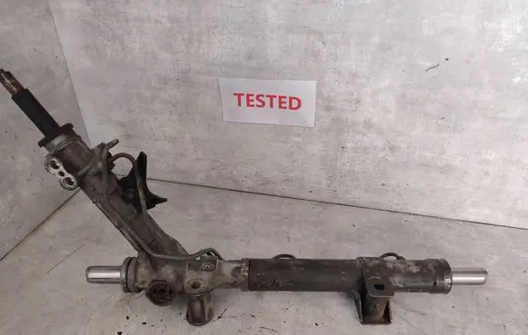 Opel Vivaro Steering rack F800001015