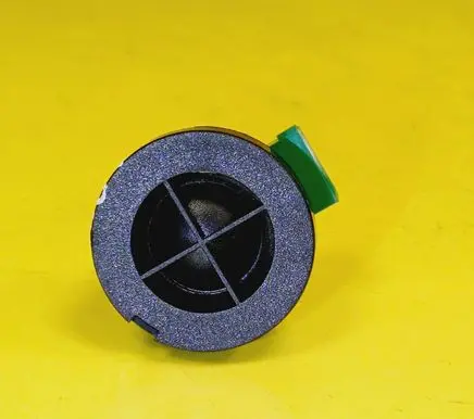 Opel Corsa C Front door high frequency speaker 90520836