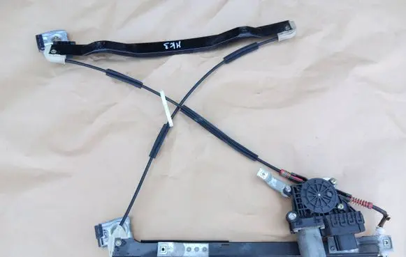 Ford Mondeo Mk III Front door electric window regulator 