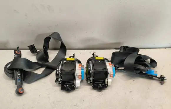 Hyundai Kona I Front seatbelt 88820K4200 88810K4200
