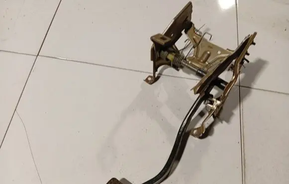 Opel Meriva A Brake pedal 