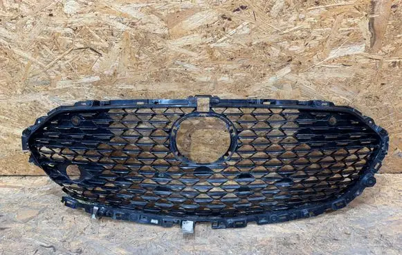 Mazda 3 Front grill BCKB-50711 S2506M032-M