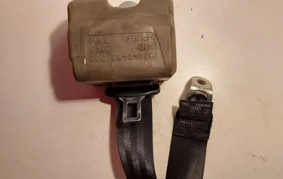 Audi A3 S3 A3 Sportback 8P Rear seatbelt 8P0857805