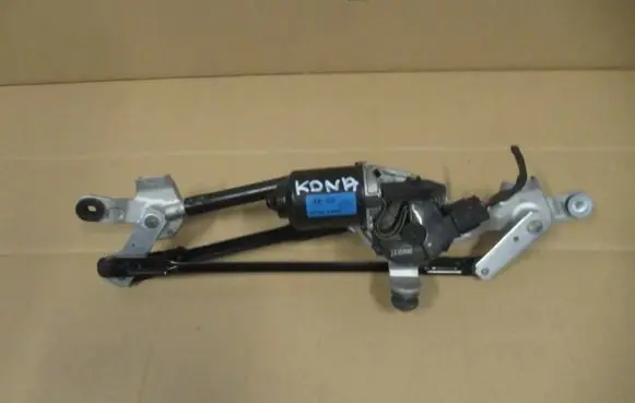 Hyundai Kona I Front wiper linkage and motor