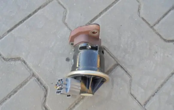 Honda Civic EGR valve