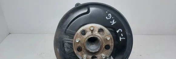 Toyota C-HR I Rear wheel hub