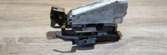 Seat Alhambra (Mk1) Front door lock 7M3837016A