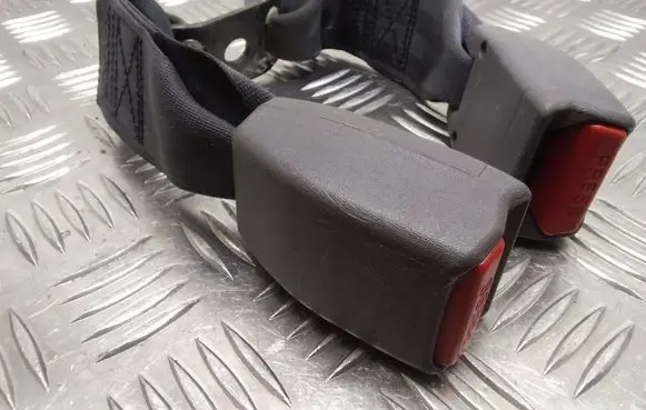 Toyota Prius (XW10) Rear seatbelt buckle