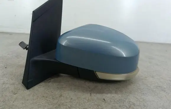 Ford Focus Front door electric wing mirror 