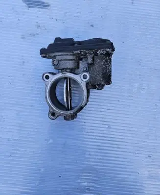 BMW 5 GT F07 Throttle valve 781075203 7810752