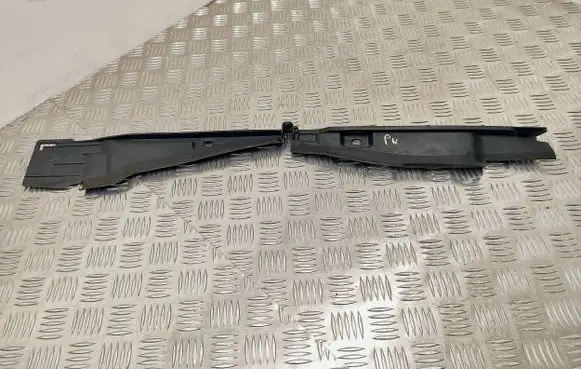 Renault Laguna III Fender end trim 668630011R
