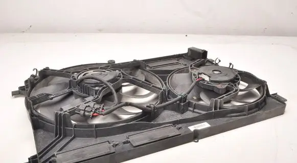 Volvo V70 Electric radiator cooling fan 31338823