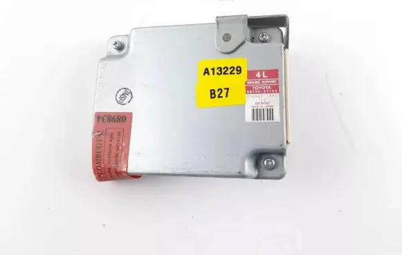 Toyota Prius (XW50) Other control units/modules 8815047100
