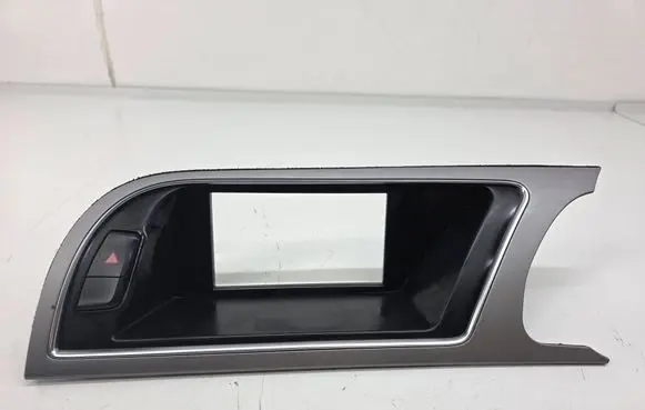 Audi A5 8T 8F Radio/GPS head unit trim 8T2857185G