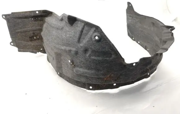 Front wheel arch liner splash guards