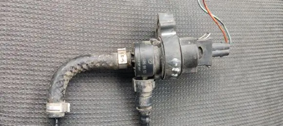 Mercedes-Benz ML W163 Valve vacuum A1634700493