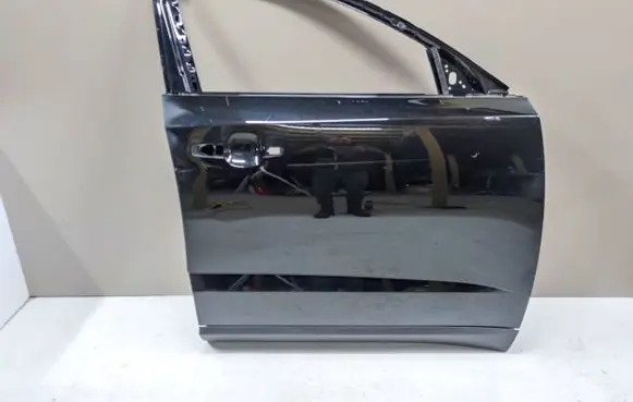 Jaguar E-Pace Front door