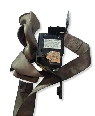 Chrysler Voyager Front seatbelt 1HS656285