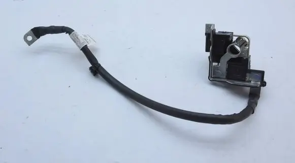 Mercedes-Benz C W205 Positive cable (battery) A2469068601 A054402236