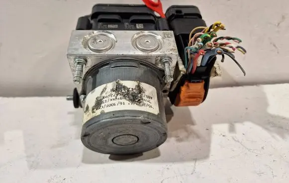 Peugeot 5008 II ABS Pump 0265257450