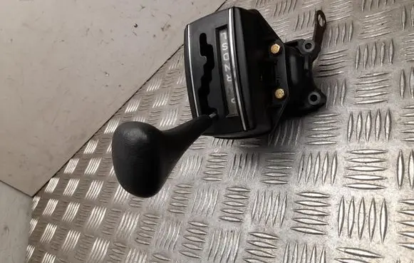 Mercedes-Benz SLC C107 Gear shifter/selector 