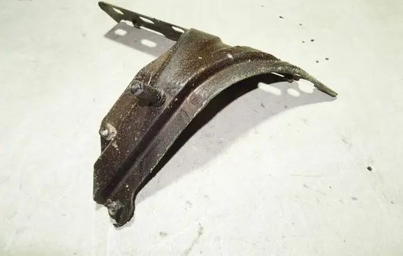 Volkswagen Caddy Fender mounting bracket 1T0821135