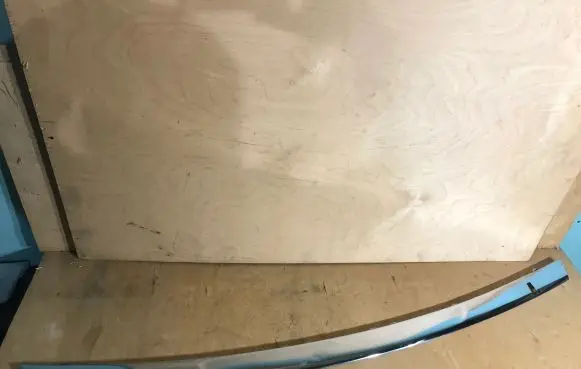 Front bumper splitter molding
