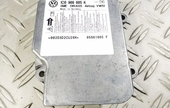 Skoda Fabia Mk2 (5J) Airbag control unit/module 1K0909605K 5WK43125 05081005F