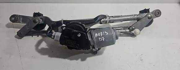 Front wiper linkage and motor