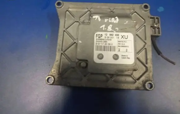 Opel Zafira B Engine ECU kit and lock set 6071720392 12992406 5WK9395
