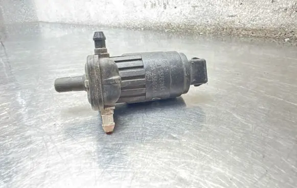 Opel Corsa D Windscreen/windshield washer pump 55702893 B805 430036418