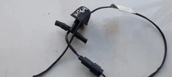 BMW 3 E90 E91 Windshield washer spray nozzle 692863503 6928623