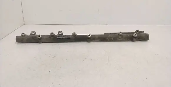 BMW 5 E60 E61 Fuel main line pipe 7788679 0445216008 010625