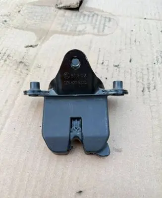 Skoda Octavia Mk2 (1Z) Tailgate/trunk/boot lock/catch/latch 1Z5827501D N3CA