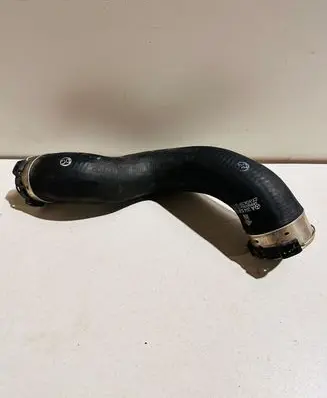 Mercedes-Benz CLS C218 X218 Intercooler hose/pipe A2045286582