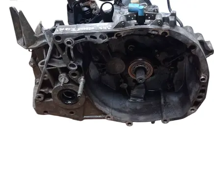 Renault Megane II Manual 5 speed gearbox JH3142