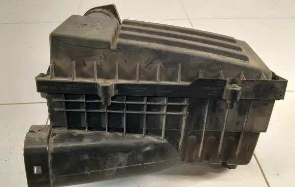 Skoda Yeti (5L) Air filter box 1K0129607AG 1K0129601CG