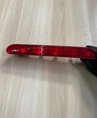 Opel Vivaro Third/center stoplight 9811325980