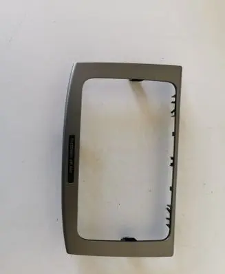 Radio/GPS head unit trim
